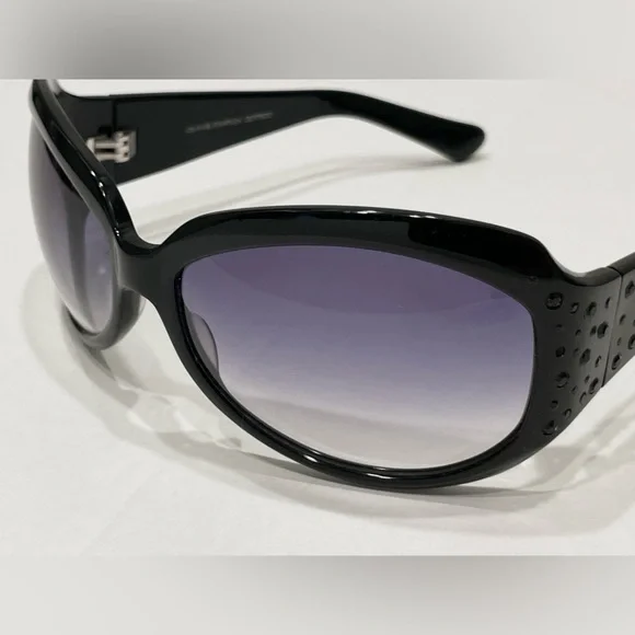 OLIVER PEOPLES BLACK PLASTIC CRYSTAL SUNGLASSES Oliver Peoples M∆estro with Black With Sapphire frame and  main image 2